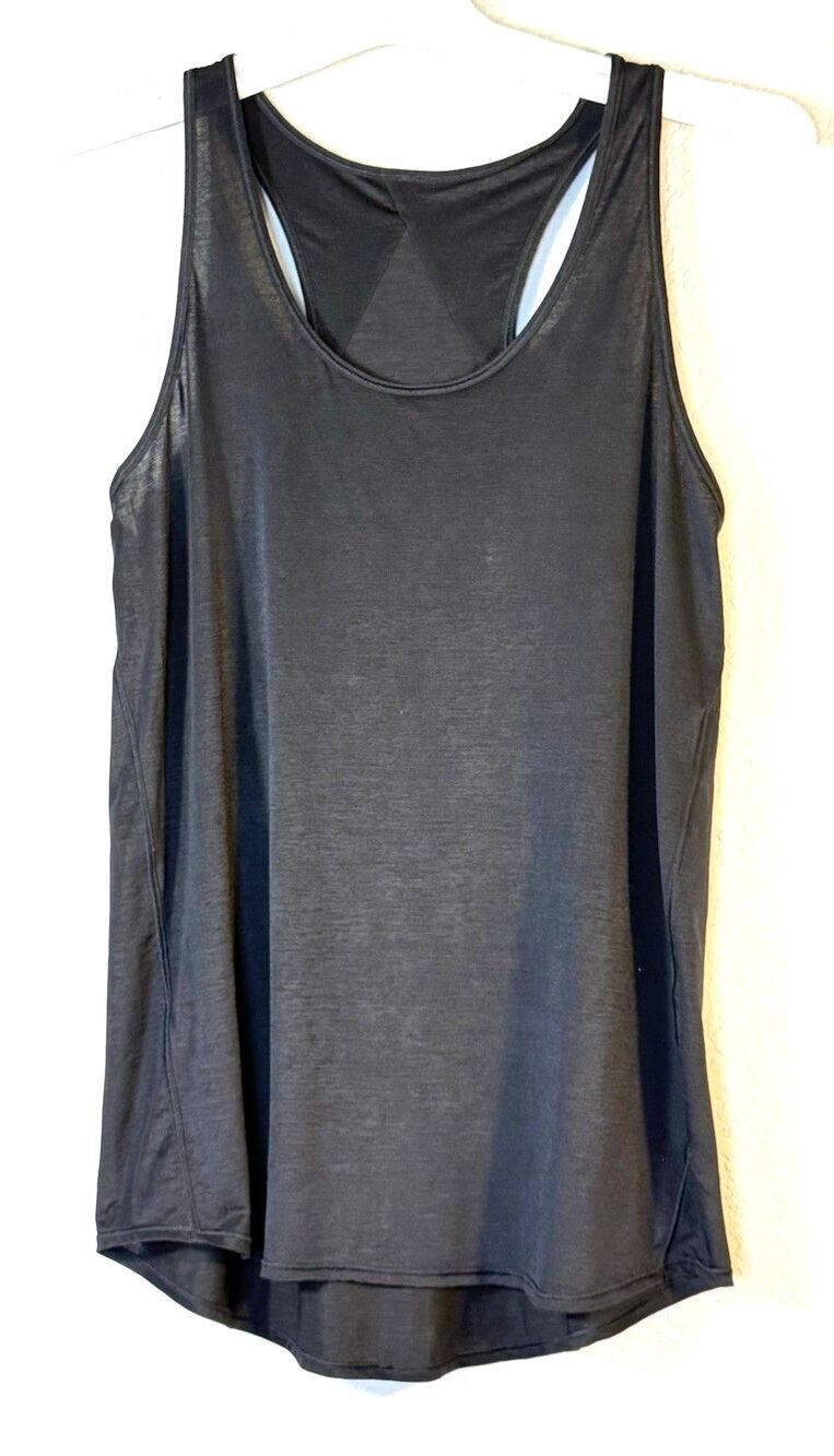 Lululemon Essential Tank Top Pleated Black  Sz 4/ 6 YOGA Gym Run